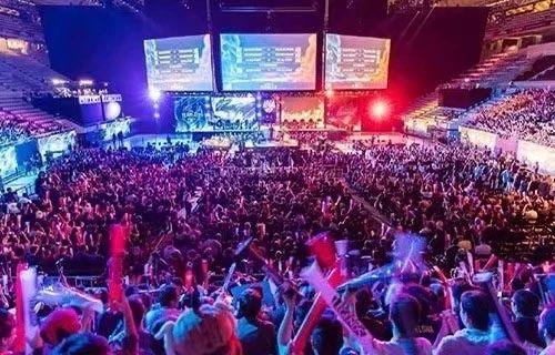 更加成熟稳 更加成熟稳