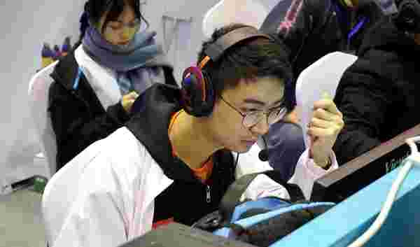 无引援也意 无引援也意