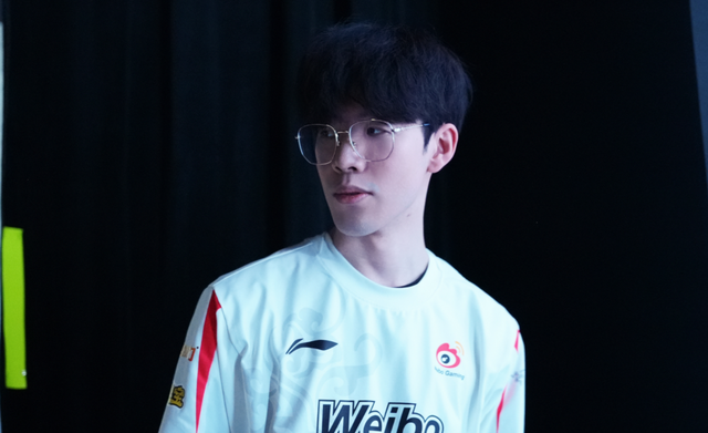 他同样交出